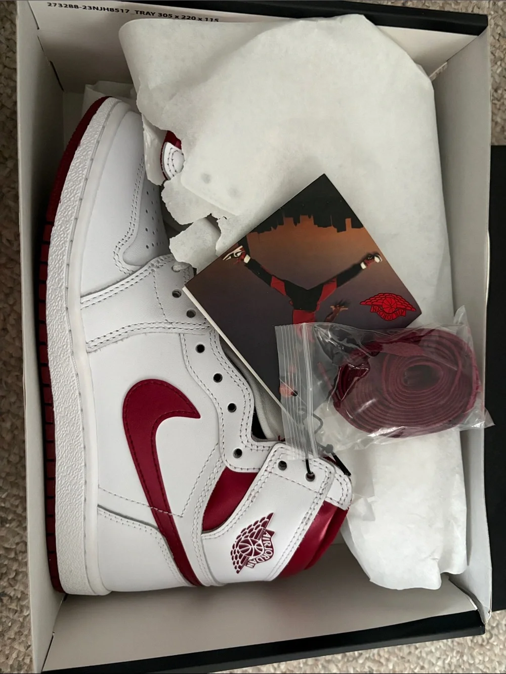Air Jordan 1 HI Men’s 7.5 white and red